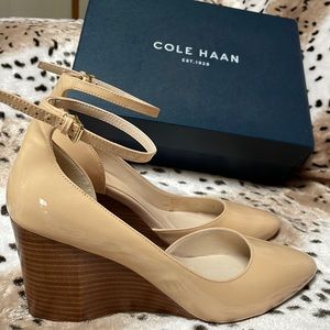 COLE HAAN Lacy Wedge